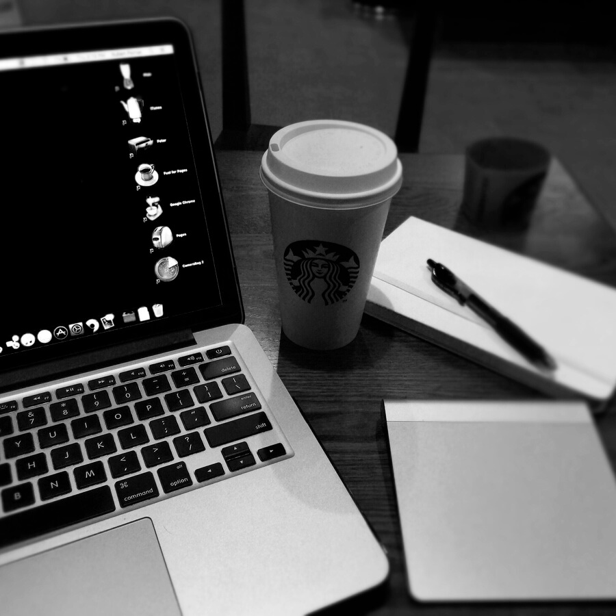 Most cafes have power outlets throughout so you can easily keep your computer charged all day.