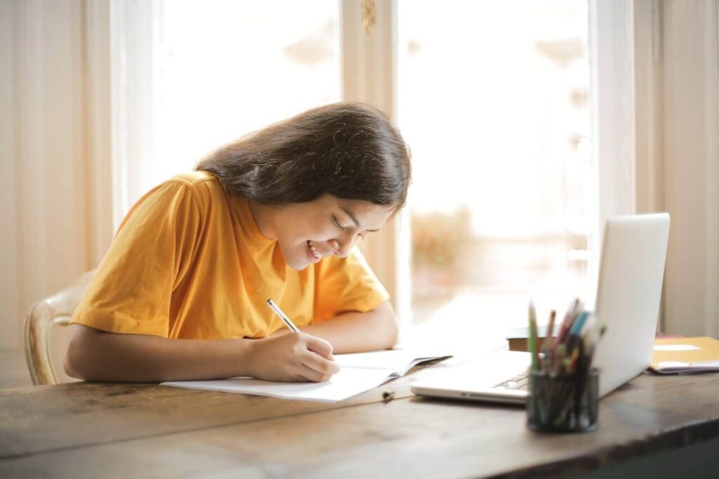 Understanding Interlanguage Variability: Why Student Performance Fluctuates