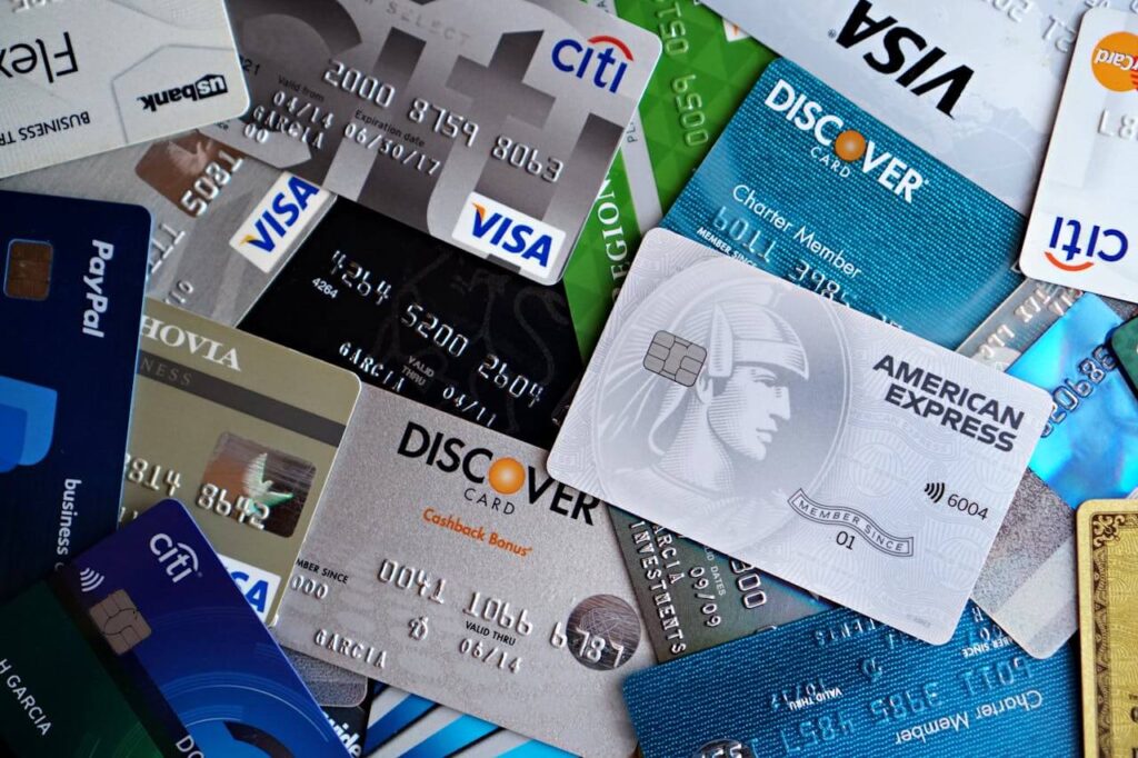 What Are the Basic Requirements for Credit Card Applications